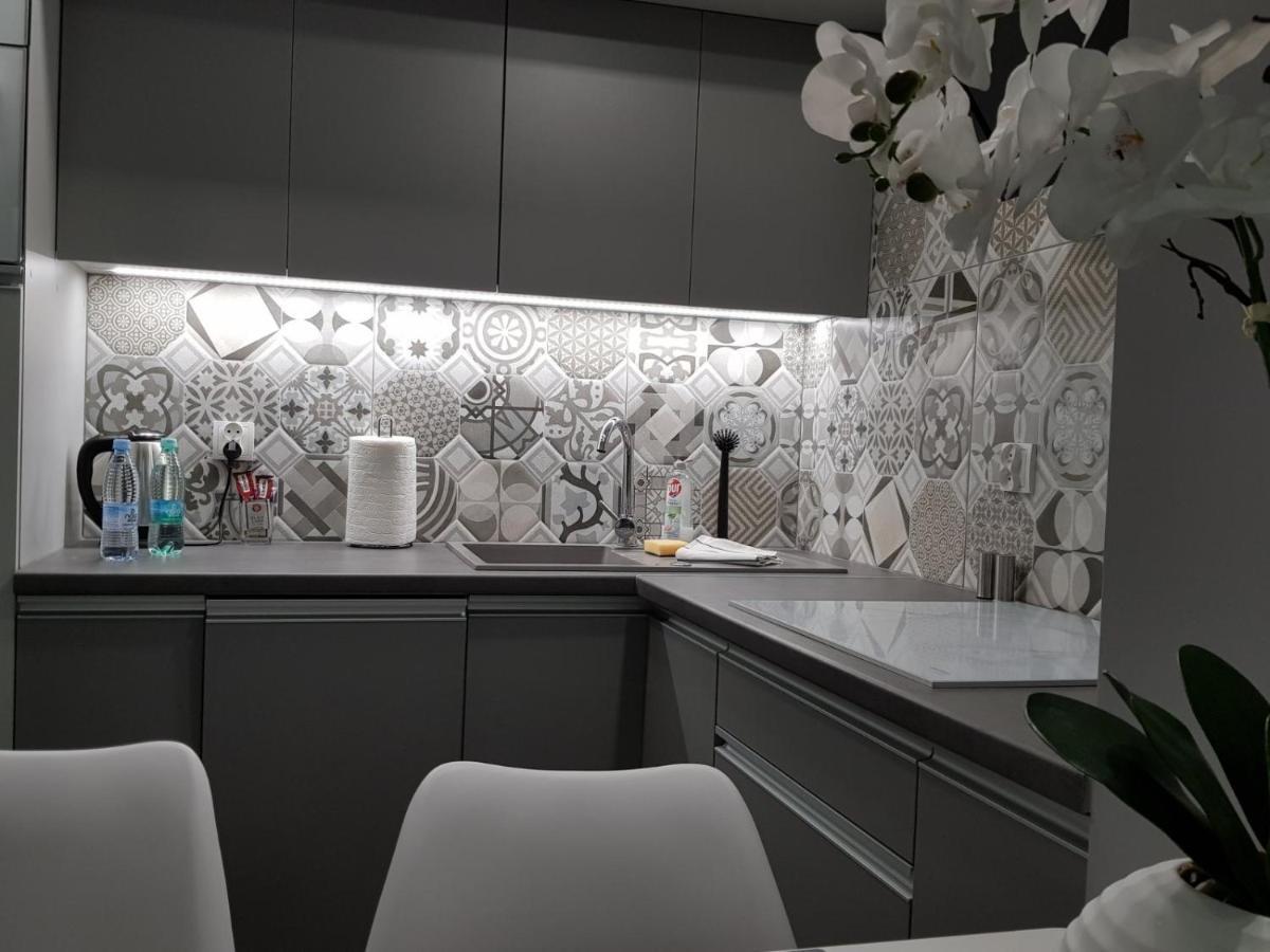 Apartament Batorego 7 Z Parkingiem Gdynia Bagian luar foto